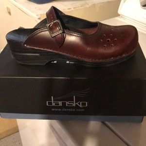 Dansko Merrie Cabrio Cordovan